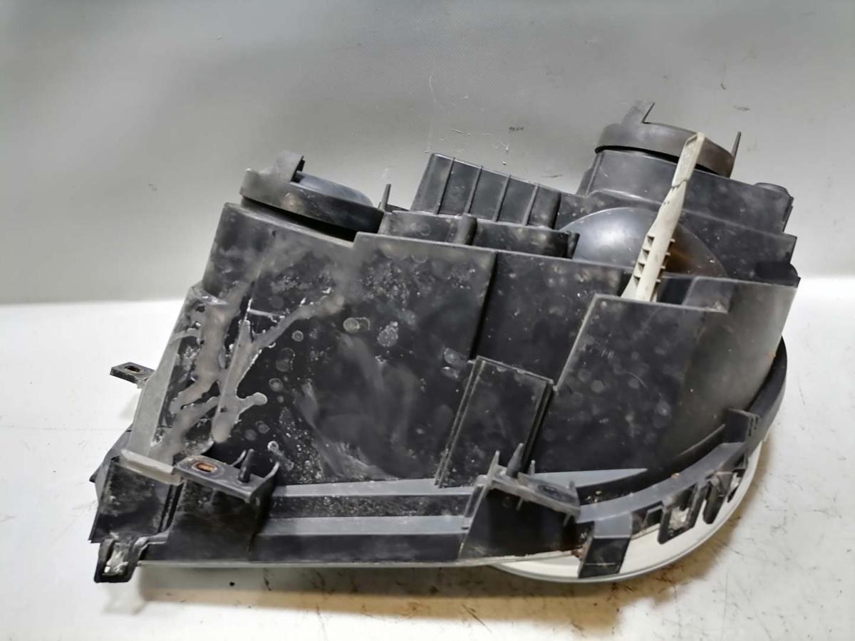 VW Polo 9N1 Scheinwerfer vorn rechts Halogen Bj.2003